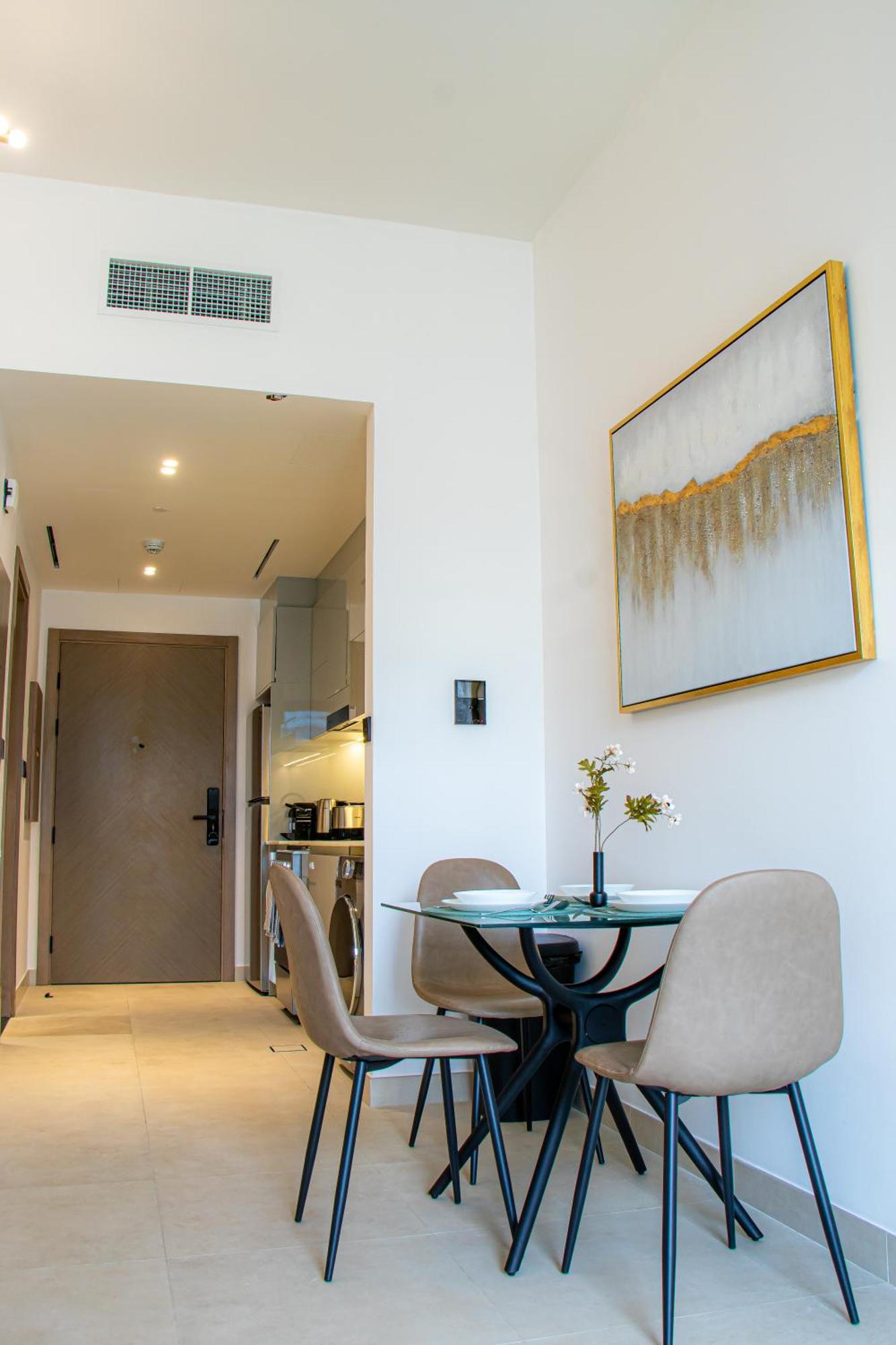 شقة Skyline Retreat With Burj Khalifa View *